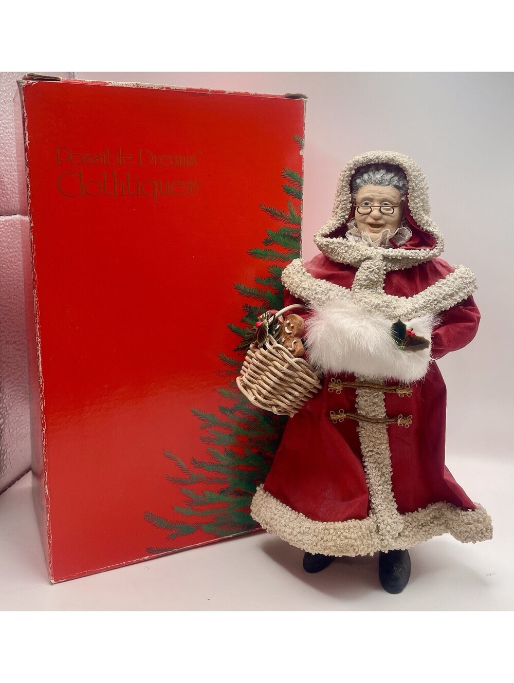Possible Dreams Clothtique Mrs. Claus in a Coat #713078 w/ Box Christmas Decor